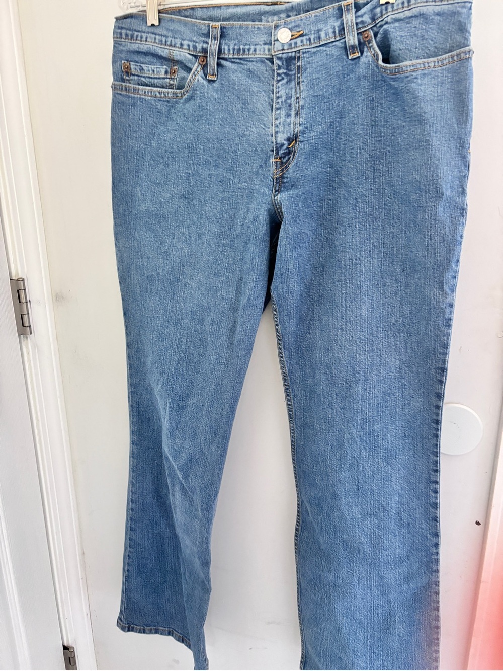 Levi's 518 Super Low Bootcut Med Wash Red Tab Jeans 37 x 31.5